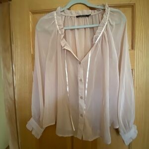 Elegant Women's Blouse in Soft Pink - size large